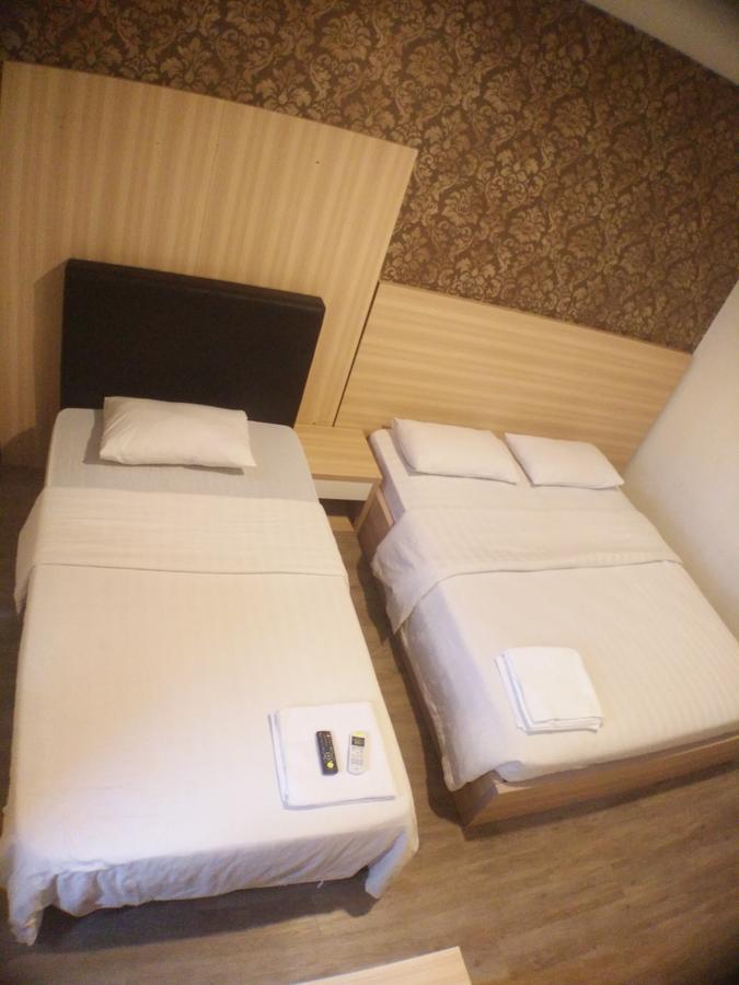 Hotel Truly Asia Кота Кинабалу Екстериор снимка