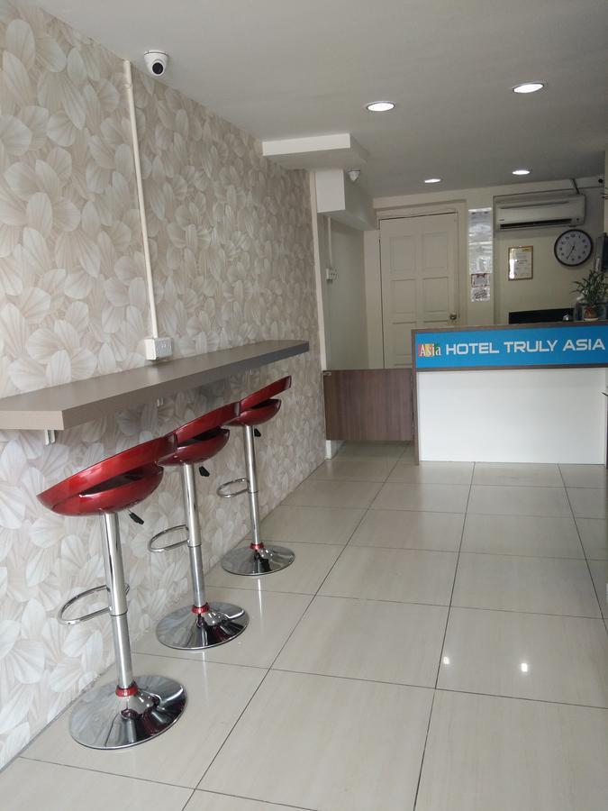 Hotel Truly Asia Кота Кинабалу Екстериор снимка