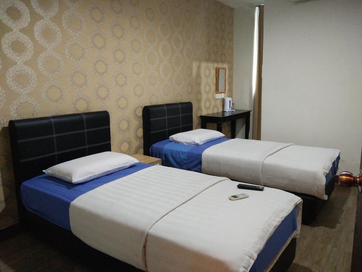 Hotel Truly Asia Кота Кинабалу Екстериор снимка