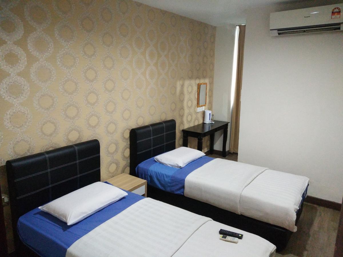 Hotel Truly Asia Кота Кинабалу Екстериор снимка