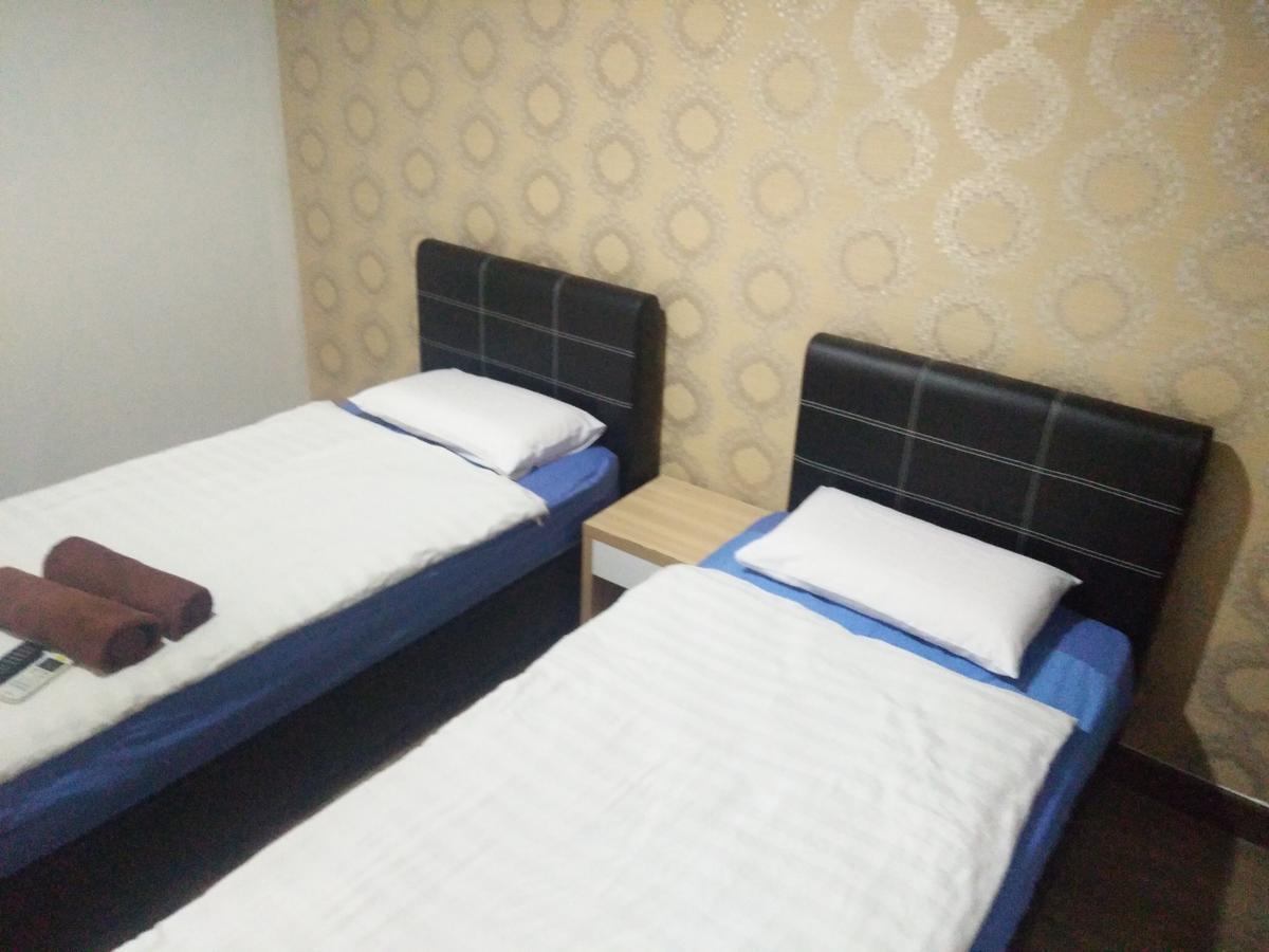 Hotel Truly Asia Кота Кинабалу Екстериор снимка