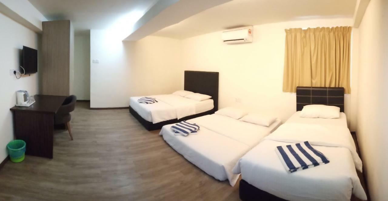 Hotel Truly Asia Кота Кинабалу Екстериор снимка