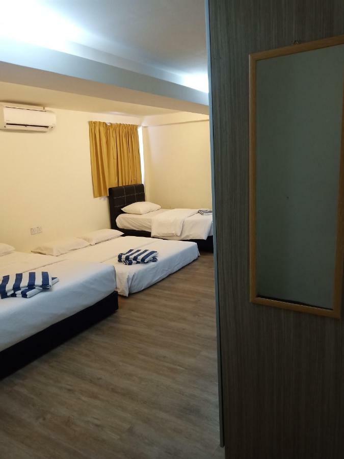 Hotel Truly Asia Кота Кинабалу Екстериор снимка