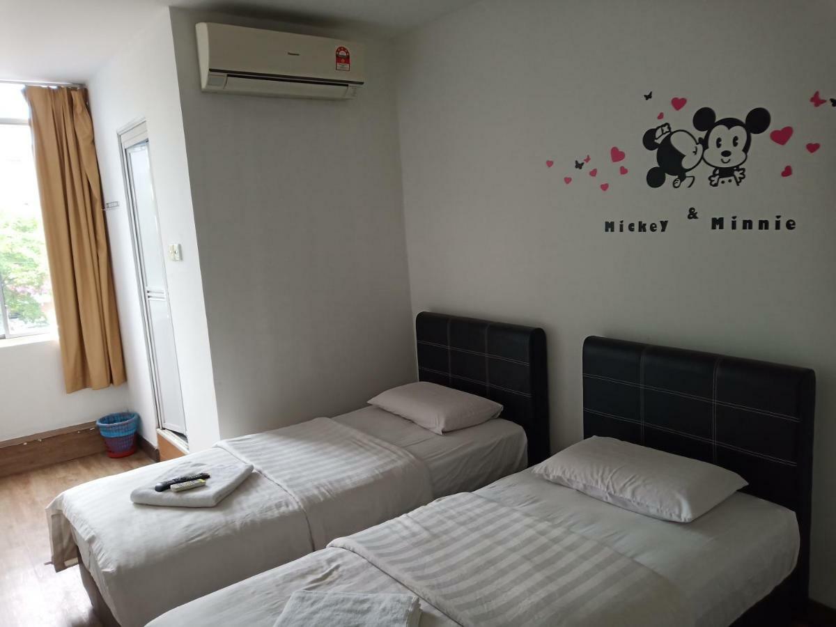 Hotel Truly Asia Кота Кинабалу Екстериор снимка