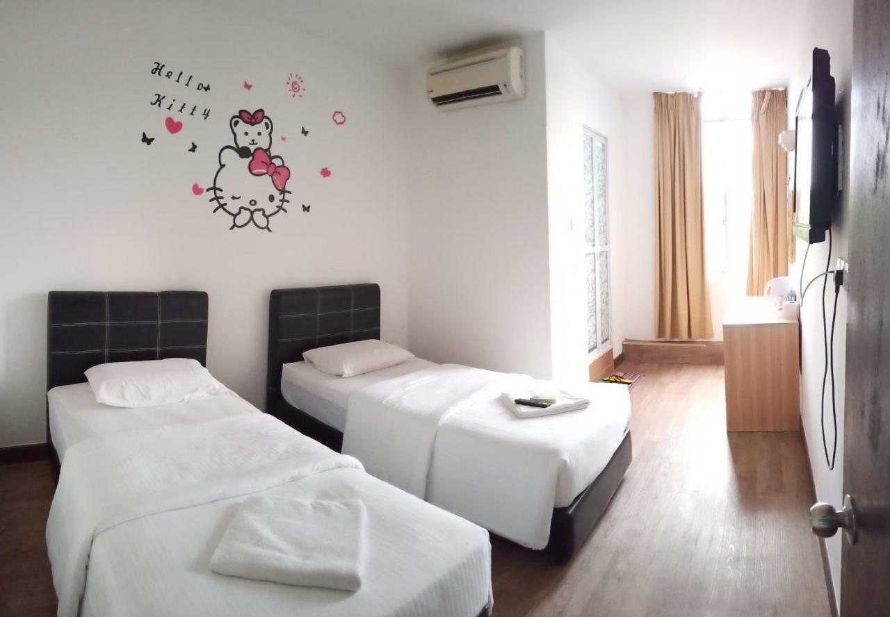 Hotel Truly Asia Кота Кинабалу Екстериор снимка