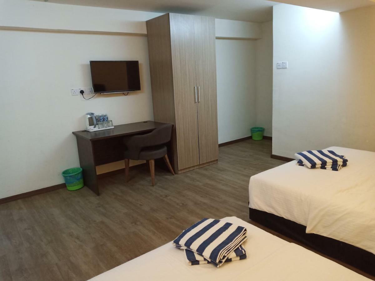 Hotel Truly Asia Кота Кинабалу Екстериор снимка